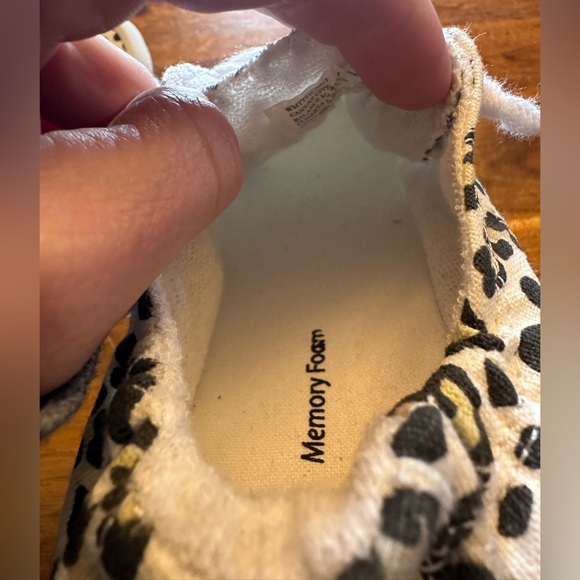 Flats - Picture 8 of 14